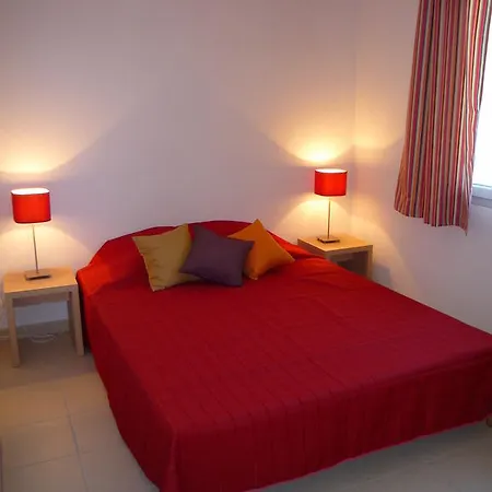 Hotel apartamentowy De La Source 3*