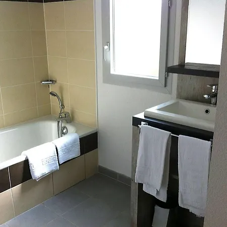 De La Source Hotel apartamentowy