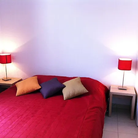 Hotel apartamentowy De La Source 3*