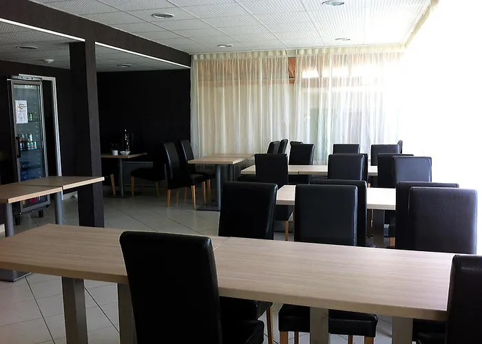 De La Source 3* Salies-de-Béarn