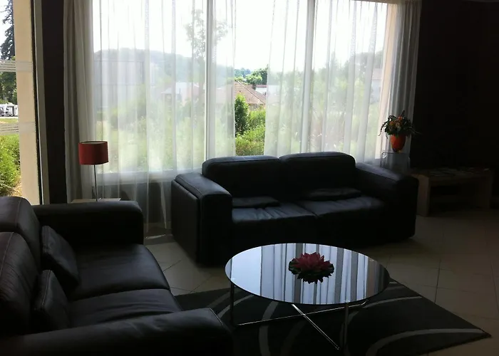 De La Source 3* Salies-de-Béarn